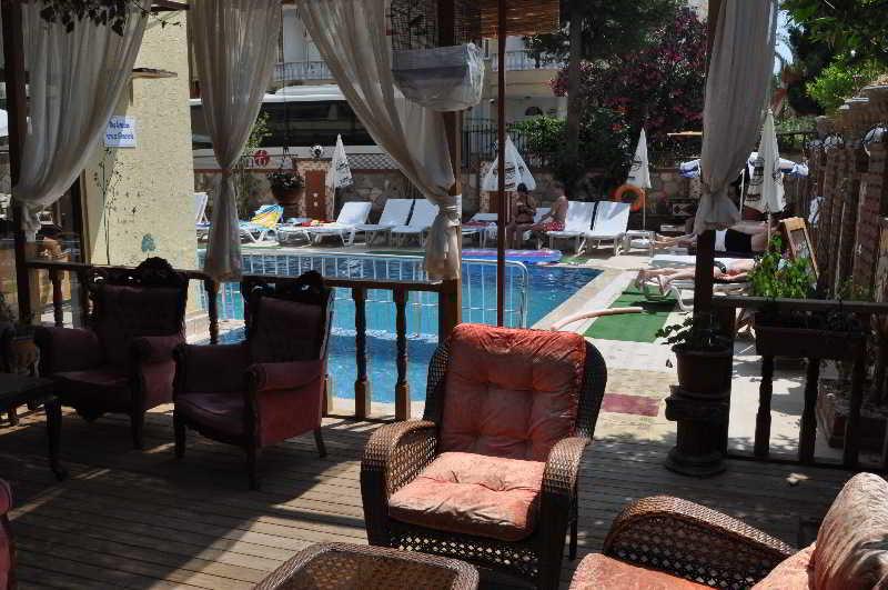 Moonlight Hotel Алания Экстерьер фото
